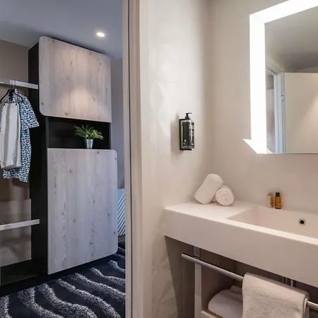 Ibis Styles Vecchio Hotell 3*