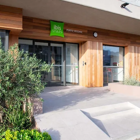 Отель Ibis Styles Vecchio 3*